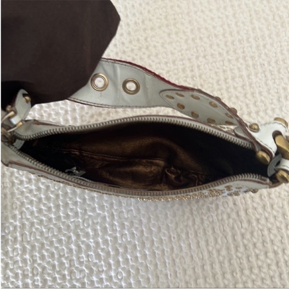 GUCCI • Mini Pelham Studded Bag
White Authentic - Picture 5 of 6